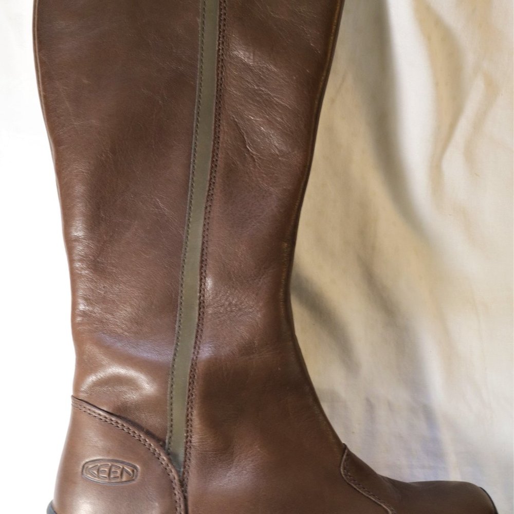 Keen Ferno Tall Brown Boots Size 7.5